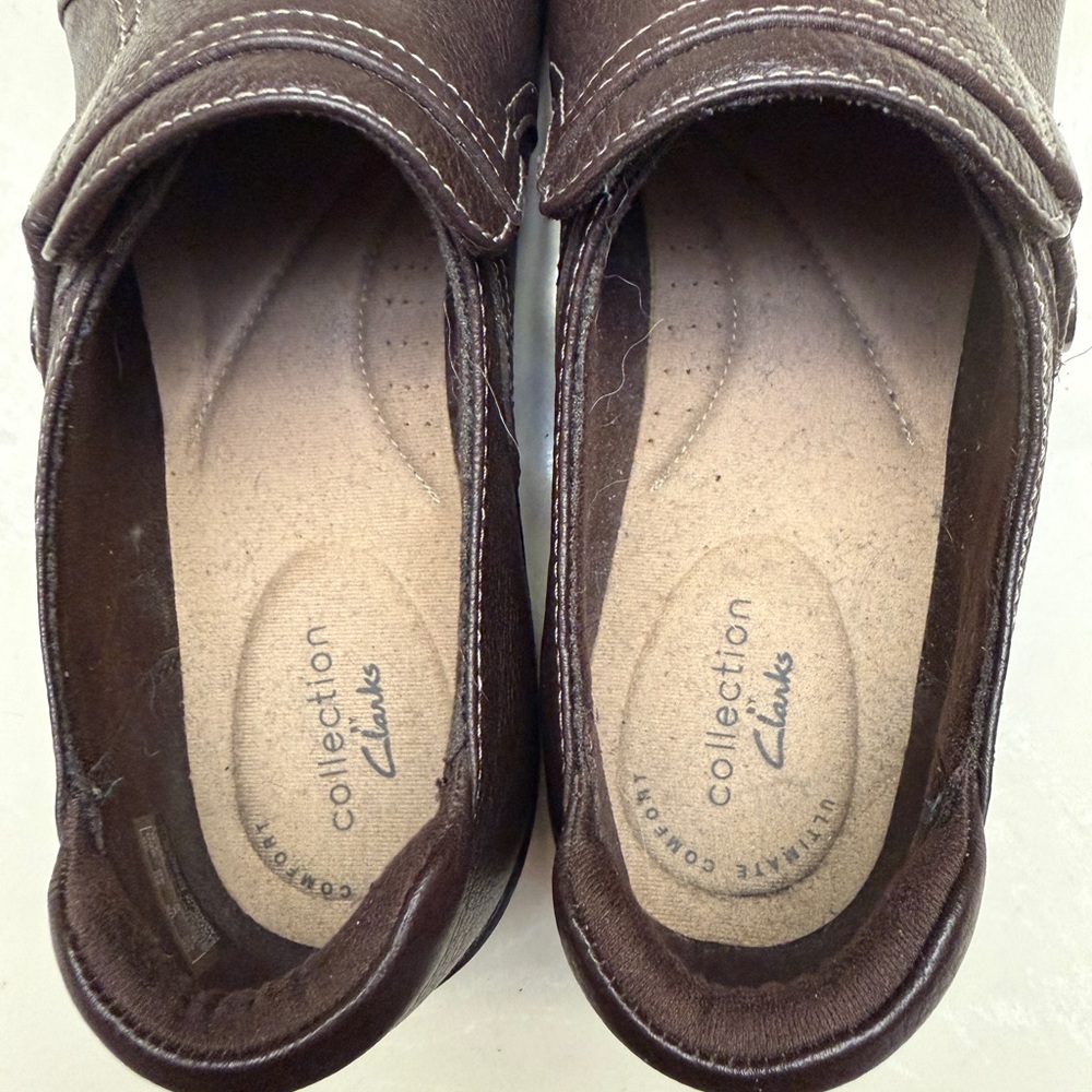 Clarks Cora Poppy Womens Cap Closed Toe Slip-On Shoe - brown - size 9 - Picture 7 of 8